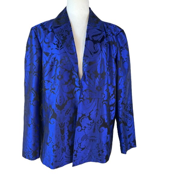💙Chico's Royal Blue & Black floral pattern 100% Silk Jacket lined Size 3 (XL) - Picture 1 of 10